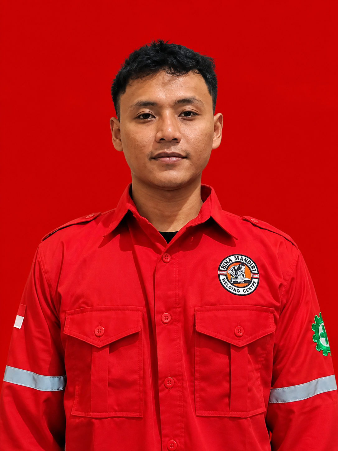 AHMAD NIZAR MUZAQI